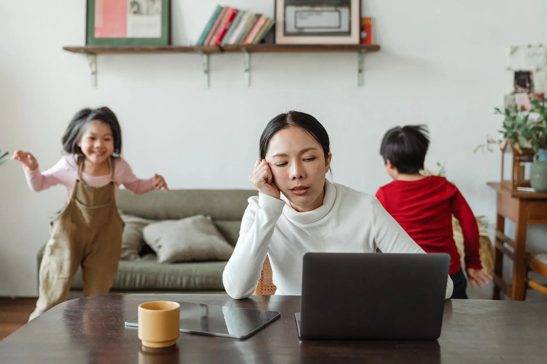 pexels-stressed-employee-mom-children.jpg